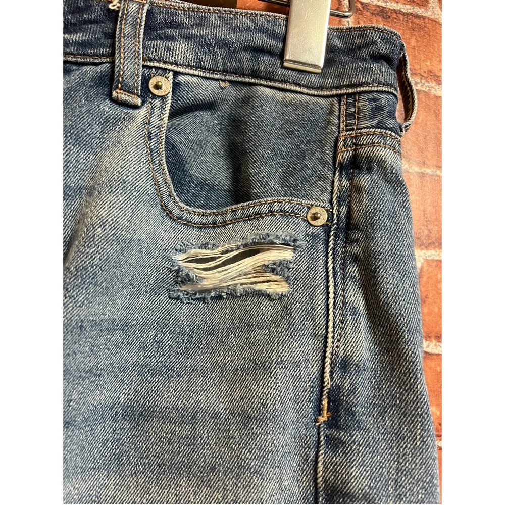 AE Ripped Mom Jean 👖 - Picture 9 of 13
